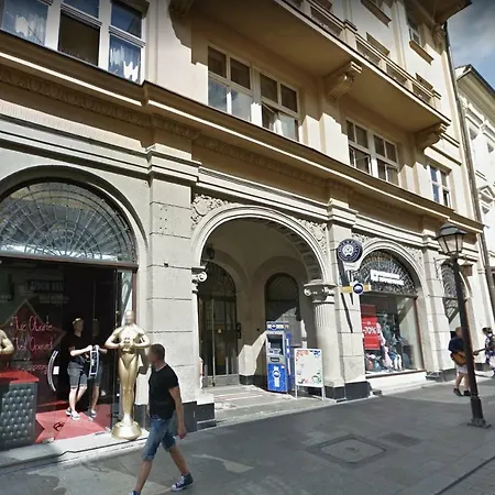 Glamour Florianska 32 * Cracovie